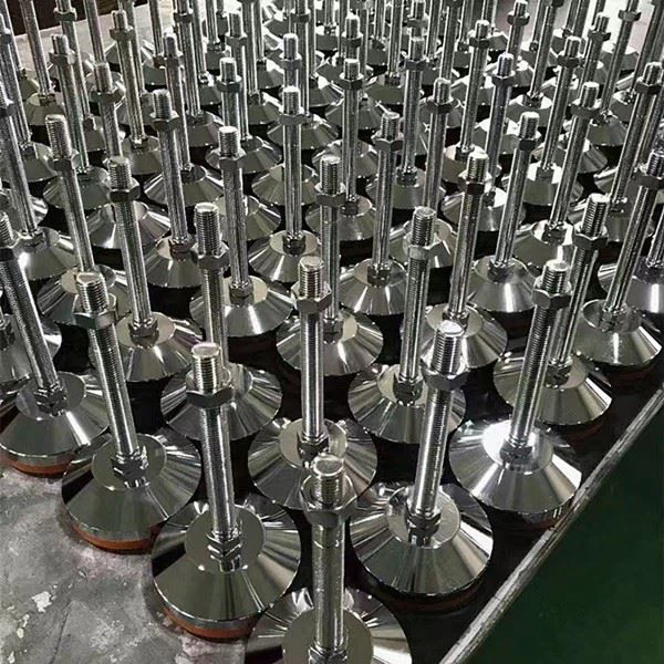 Adjustable anti vibration steel leveler